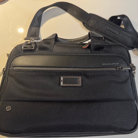 Briggs & Riley Work black Leather Slim Brief (KLB422-4) - Picture 1 of 16